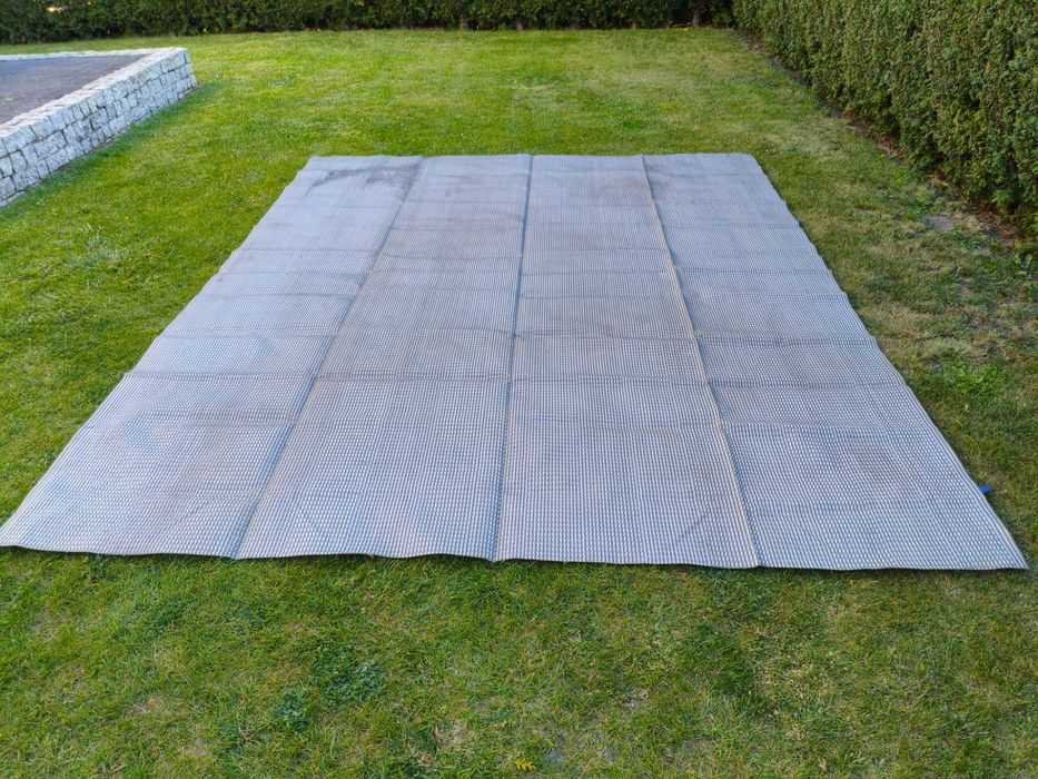 Podłoga, wykładzina, mata do przedsionka 330 x 259 cm oraz inne rozmiary