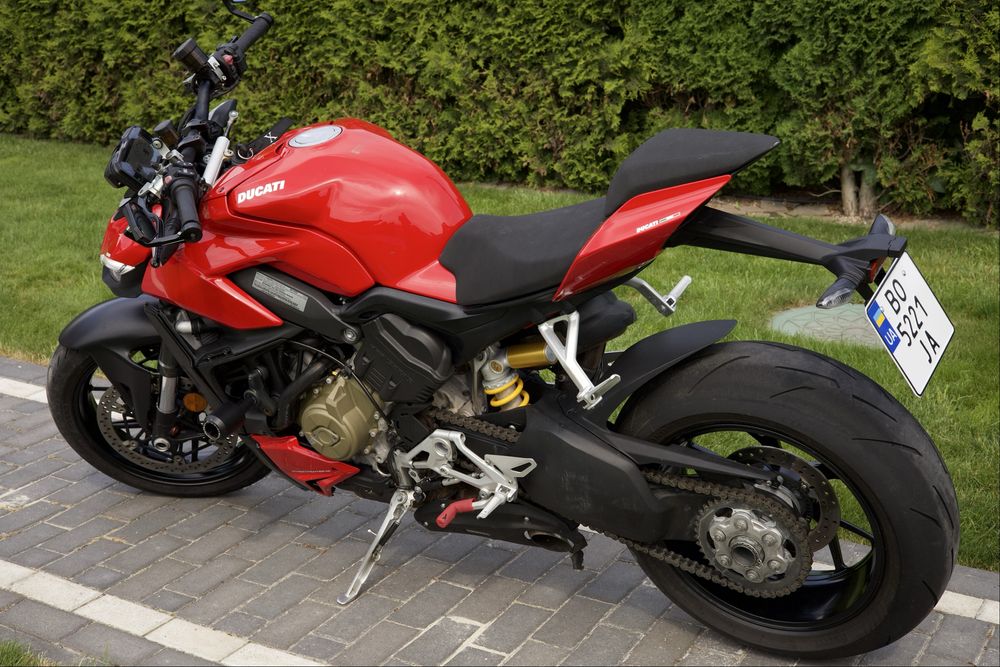 Ducati Streetfighter V4
