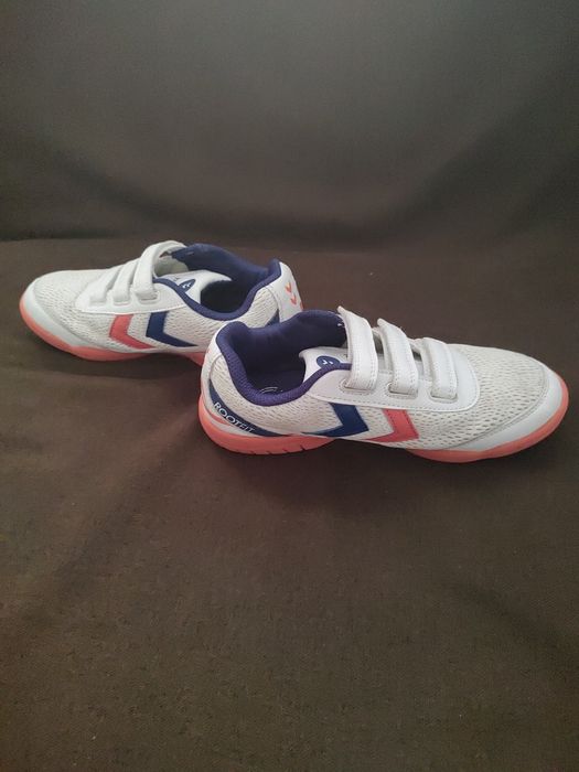 Продам дитячі кросівки фірми Hummel 38 р.