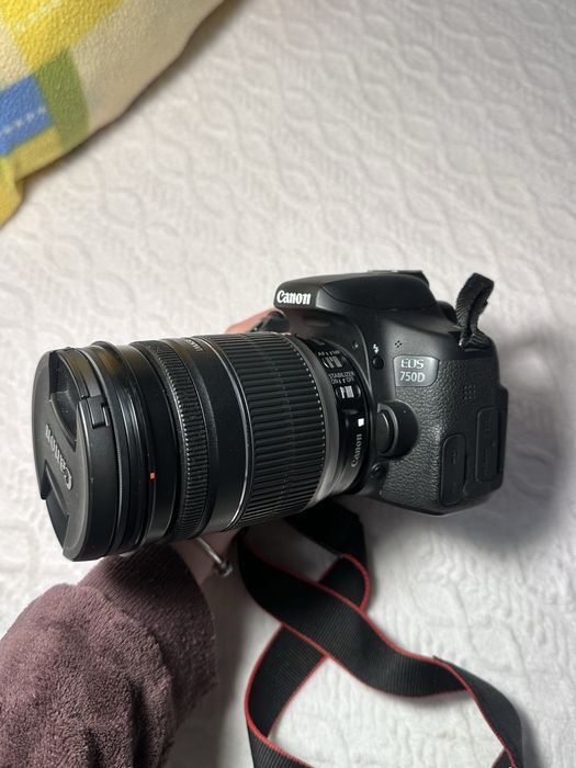 Câmera Canon 750D