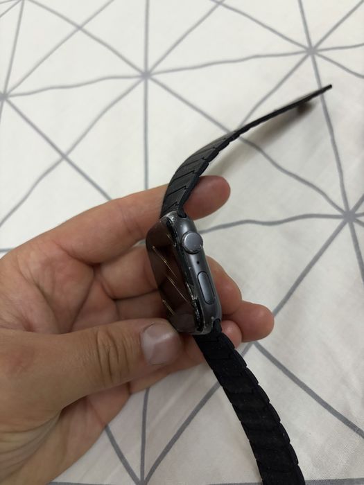 Apple watch SE  44мм (розбиті)