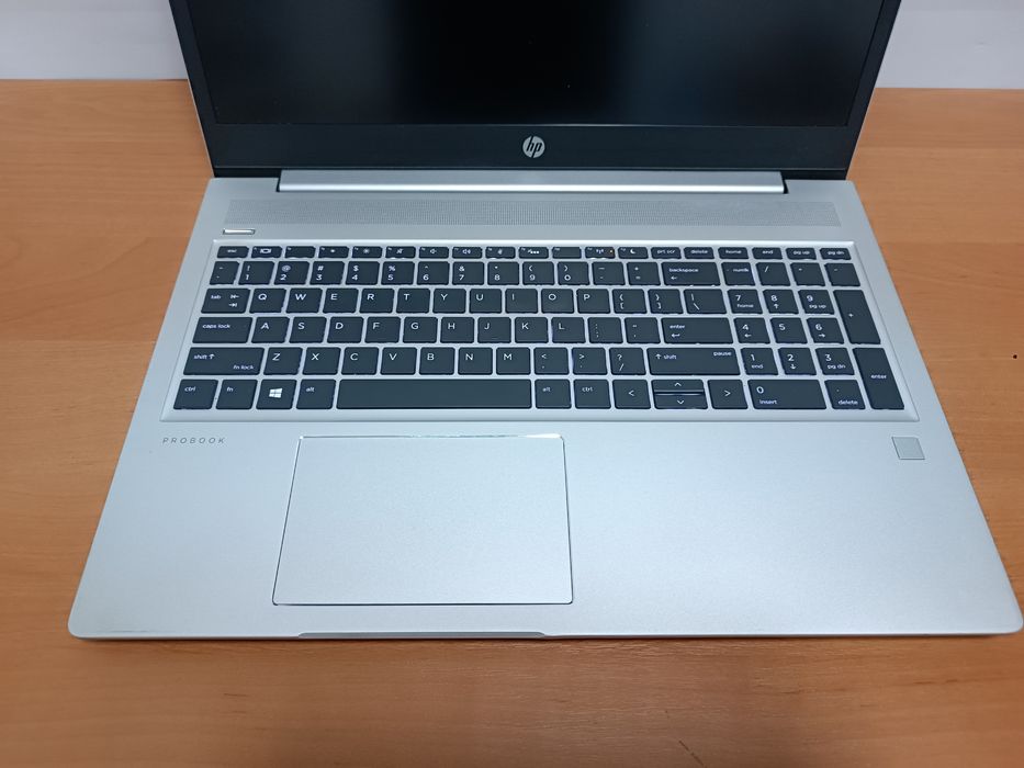 Ноутбук Тонкий HP Ryzen 7 8 по 3.8Ghz 16GB D4 SSD 256GB VEGA 10 FHDIPS