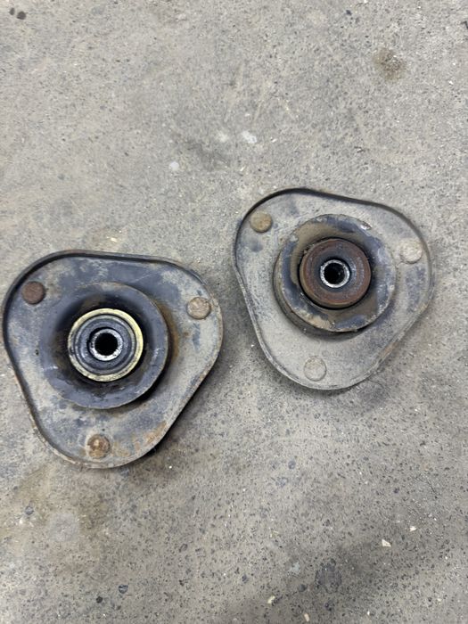 Продам Стойки амортизатора Sachs