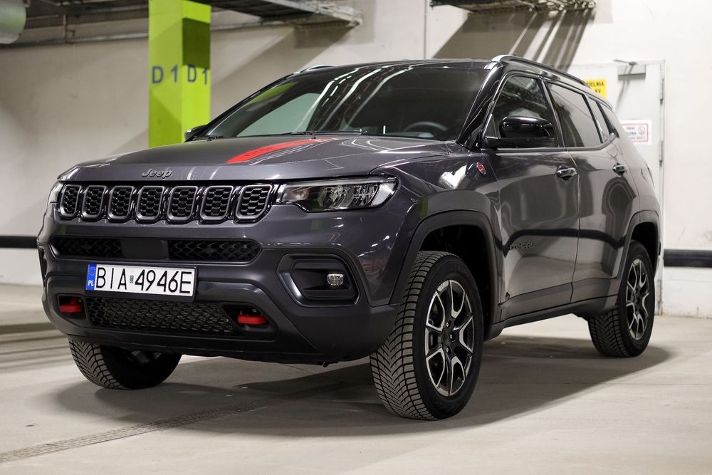 Jeep Compass 4x4 wersja TRAILHAWK automat silnik 2.0turbo 200km polecam szczególnie