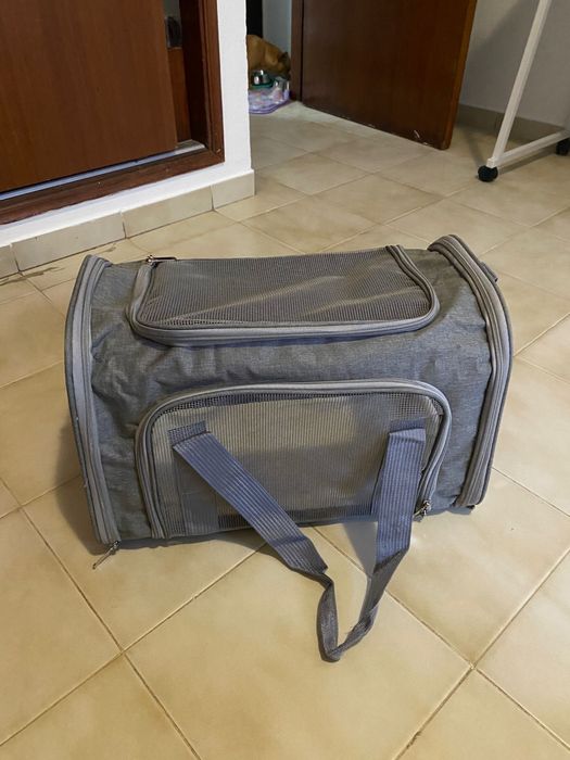 Bolsa/mala de viagem pra animas.