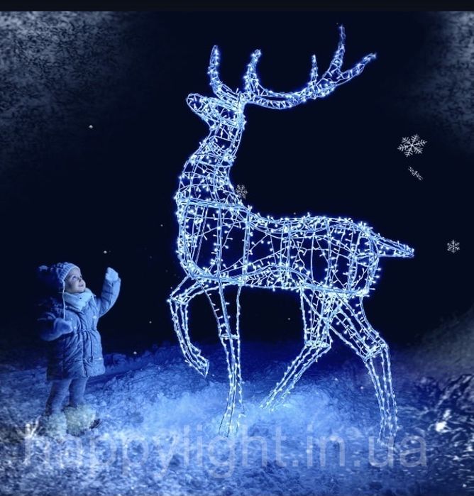 Новогодний олень с гирляндой новічна фігура олень Дніпро