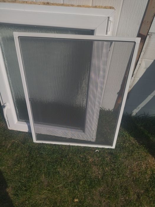 Okno  pcv  stan widoczny na zdjęciach