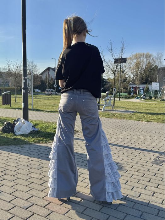 Spodnie z falbanami
