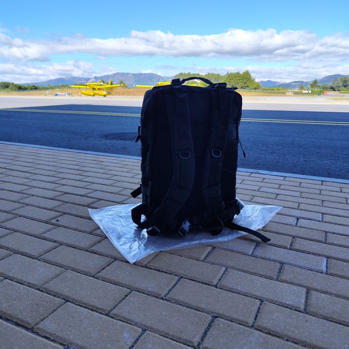 Mochila 45 L preta Nova