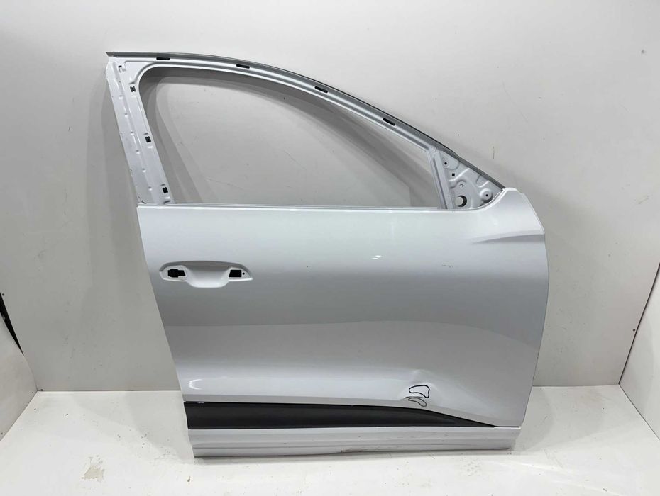 Двери передние задние правые левые Audi Q6 E-Tron разборка