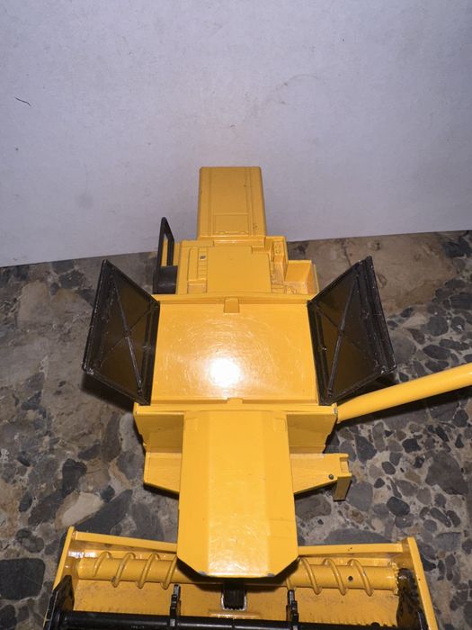 Ceifeira miniatura da Joal 1:42