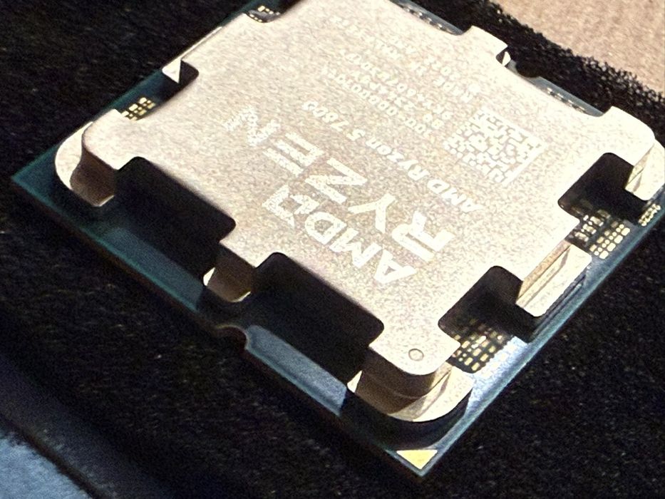 Sprzedam Ryzen 5 7600