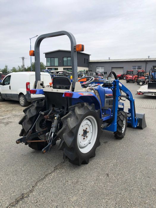 Traktorek Iseki TH213 z ładowaczem 21KM 4x4 wspomaganie 2009
