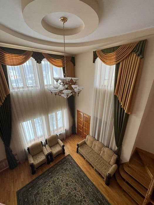 Продаж будинку Озерна LIN 42292