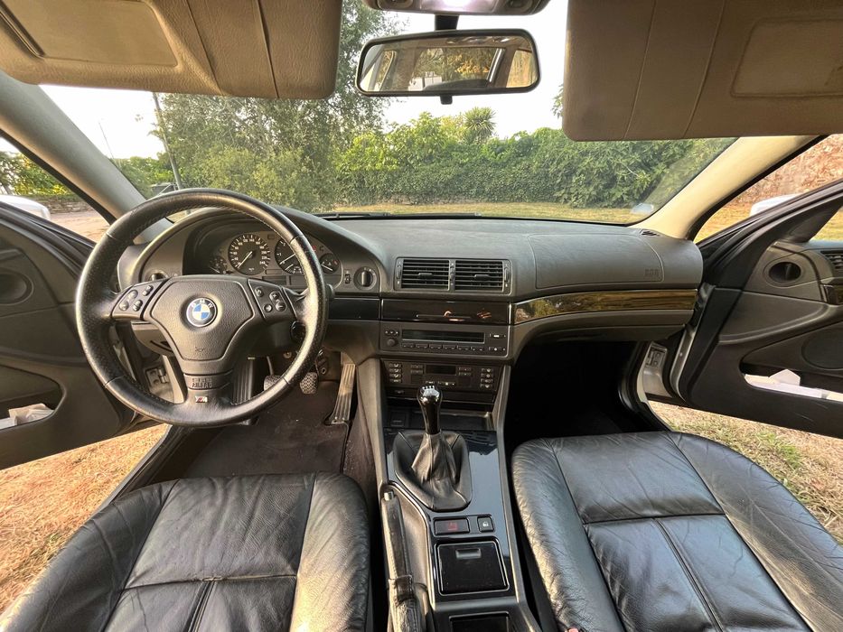 BMW 525d Touring E39 (05/2000) – Nacional | Pele | Teto de Abrir | IUC Antigo