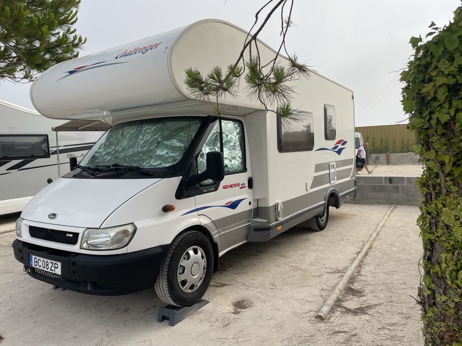 Autocaravana Challenger com beliches
