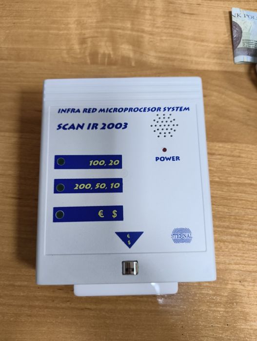 Skaner banknorów IR2003
