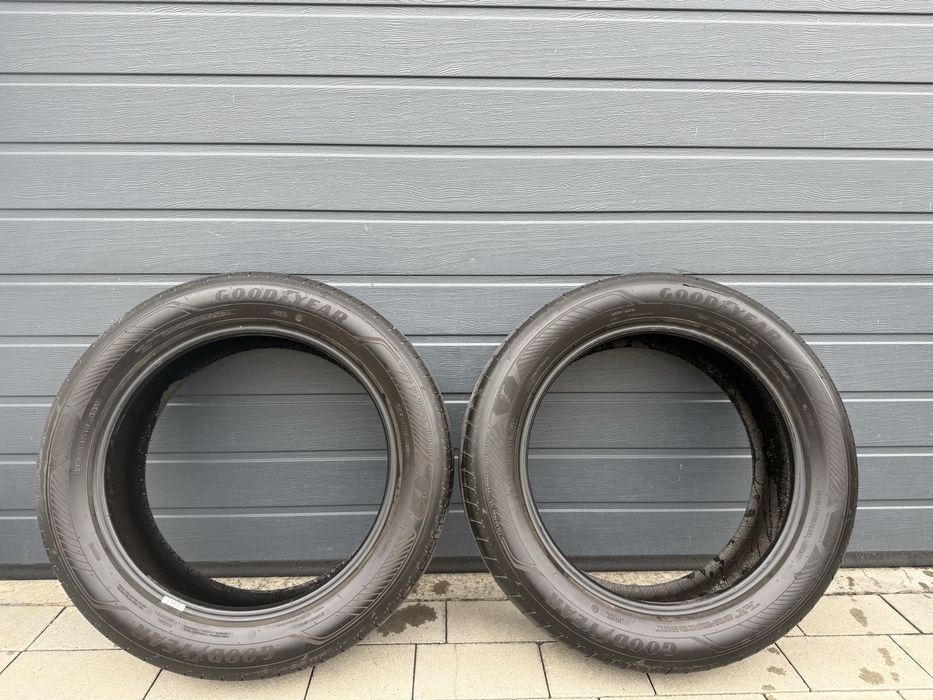 Шини літні 2 шт 215/55/18 Goodyear