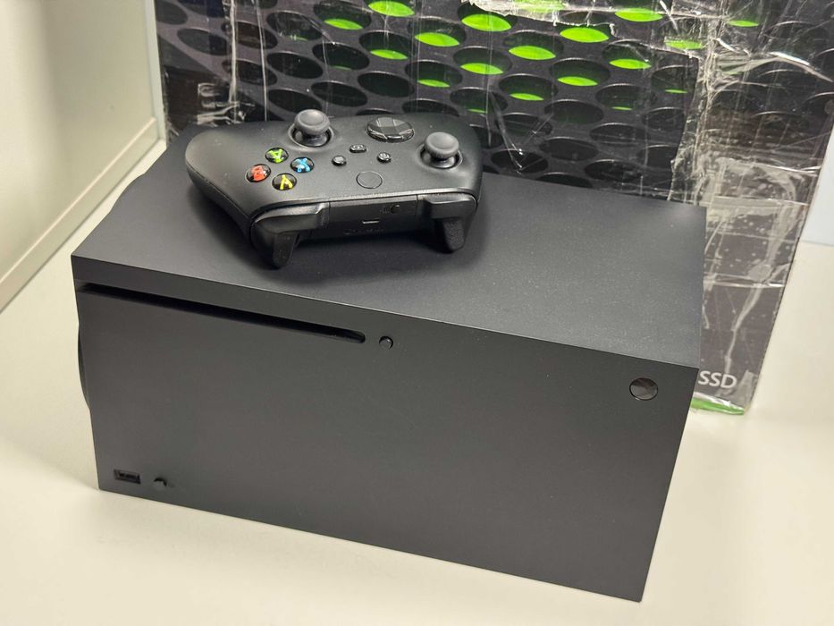 Konsola XBOX Series X 1TB z Padem i Napędem Super Stan Gwarancja
