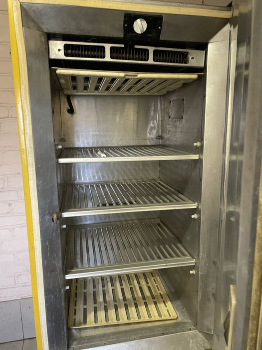 Холодильник, холодильна шафа