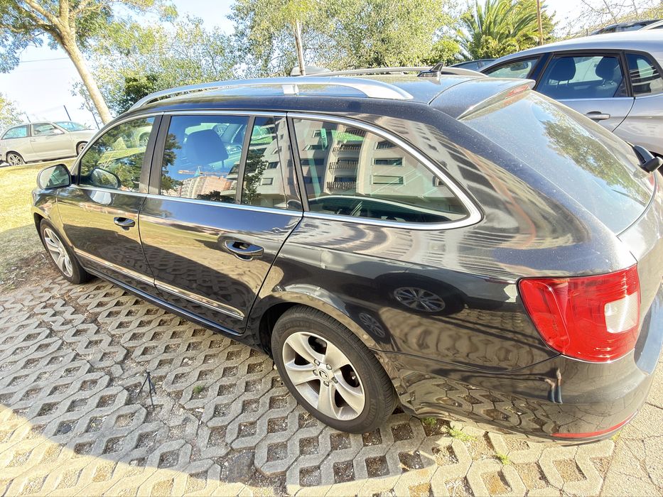 Carro Skoda Superb