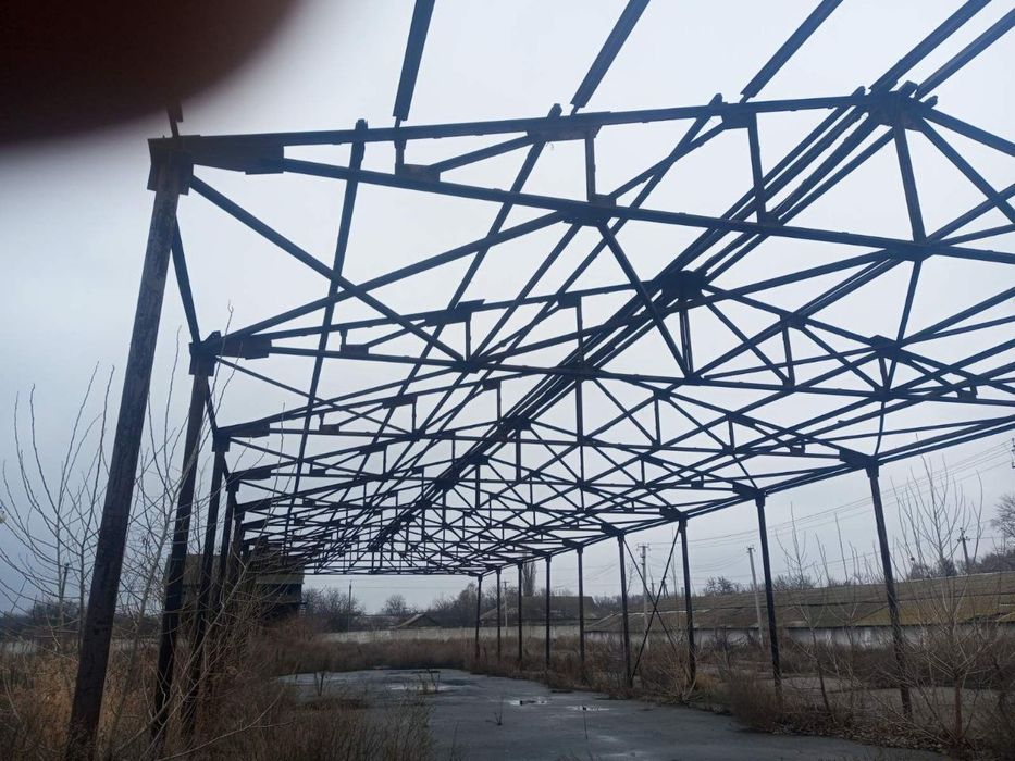 Продається металевий каркас ангара розміром 12 × 108 м.