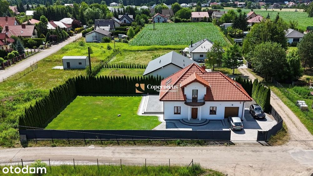 Dom jednorodzinny w kameralnej okolicy