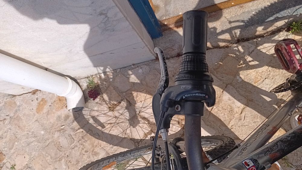 Bicicleta rock rider aro-24 para crinça  usado mas em boas condições