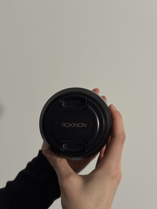 Обʼєктив Samyang AF 35 mm від Діани Чхаідзе