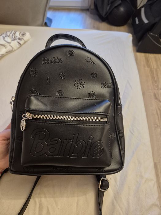 Czarny plecak Barbie