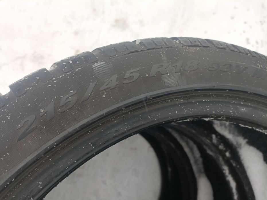 Pirelli 215/45 R18