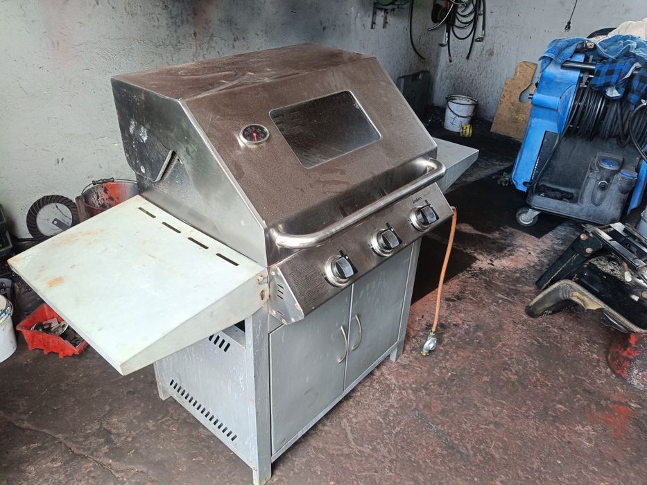 Grill gazowy  duży