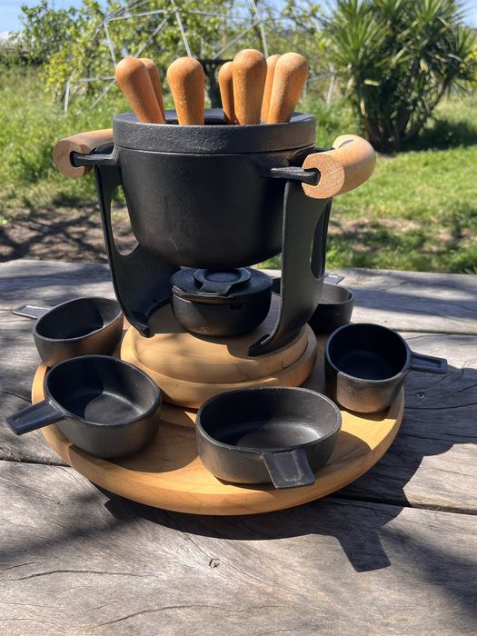 3 fondues de ferro fundido da Bodum