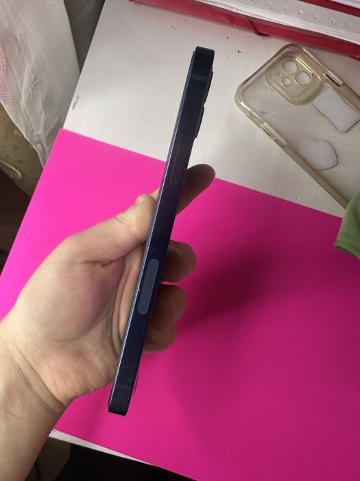ТЕРМІНОВО ПРОДАМ Iphone 12,Айфон 12