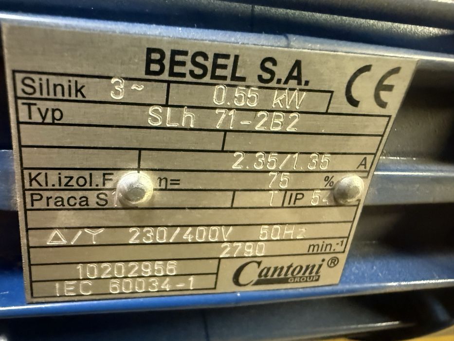 Silnik pompa wody używany Besel