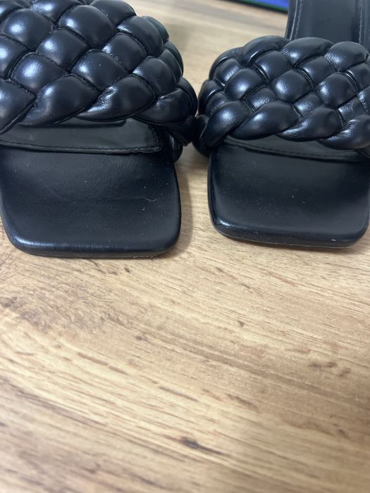 Босоніжки - сабо