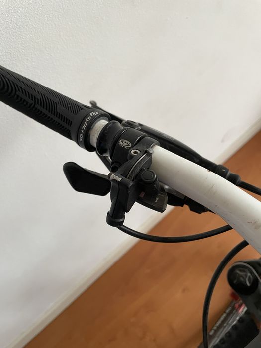 B’Twin Rockrider 540 27.5” – Excelente Estado Mecânico