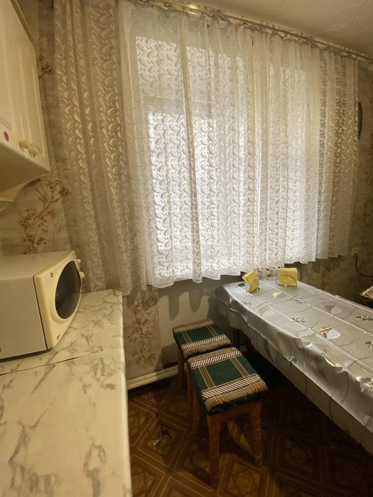 Сдам 4к  квартиру посуточно