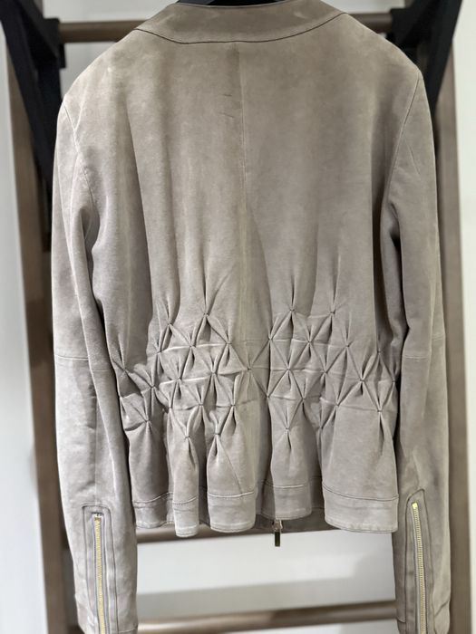 Куртка Escada, перша лінія. Ніжний сірий замш. Р.42 (M)