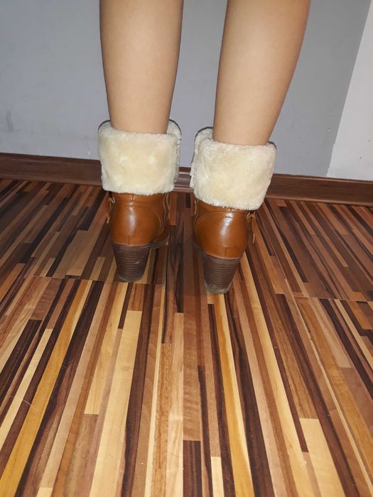 Botki ocieplane na słupku