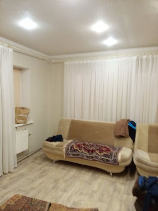 Дом с ремонтом . Заходи и живи