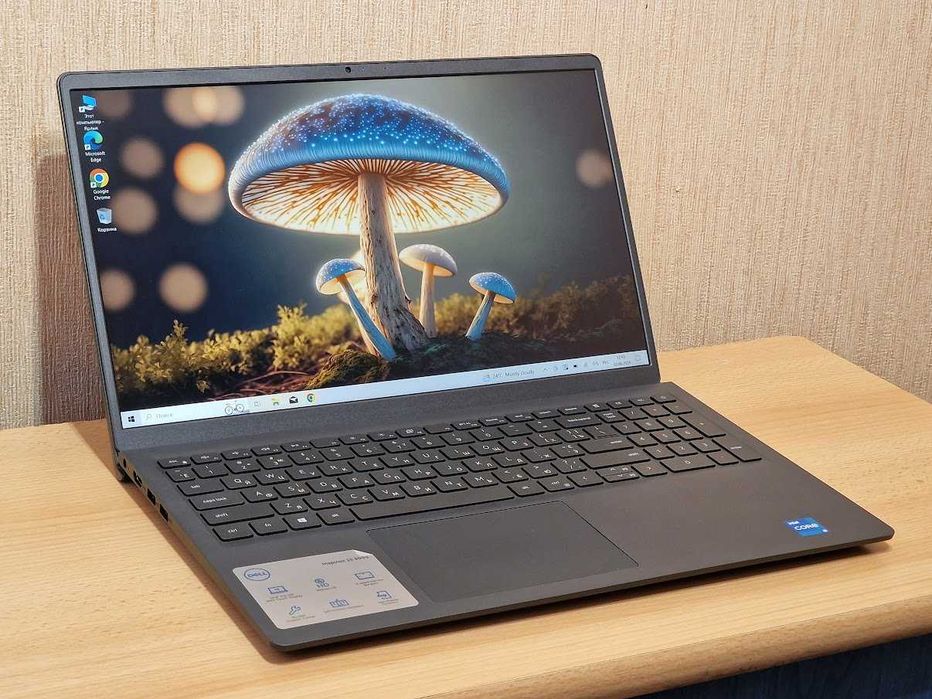 Сучасний ноутбук Dell Inspiron 3520 Intel Core i5-1235U RAM 16Gb SSD 256Gb IPS, (1920x1080) Full HD Батарея 10 годин. В ідеальному стані - як новий.