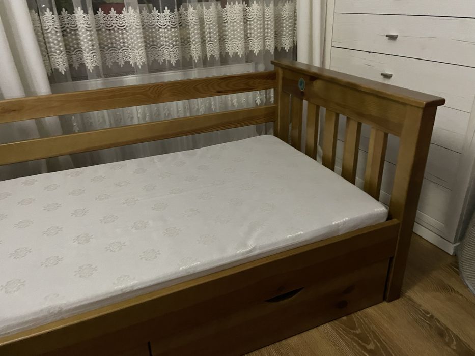 Дитяче ліжко (розмір спального місця 80*160)