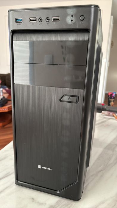 PC stacjonarny z 2021/i5/RGB2x8GB/GTX1660