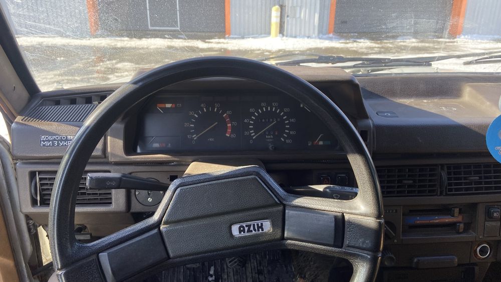 Москвич 2141.