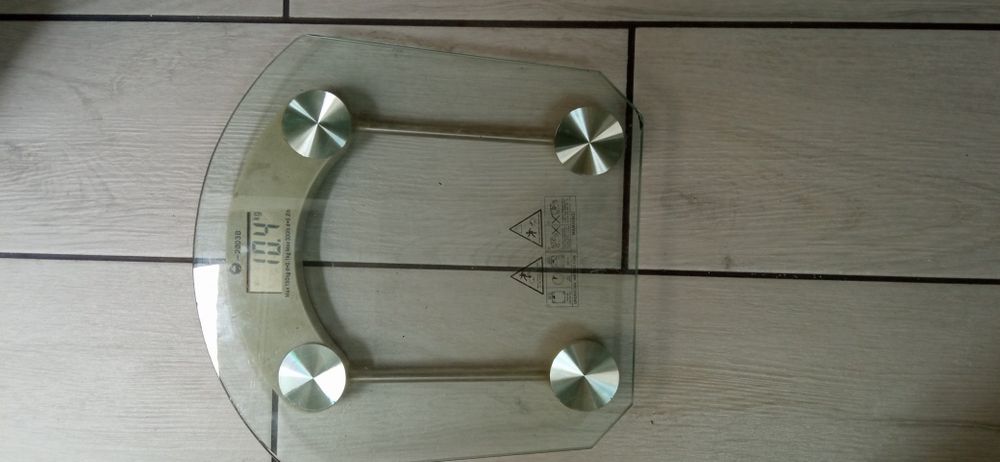 Электронные напольные весы