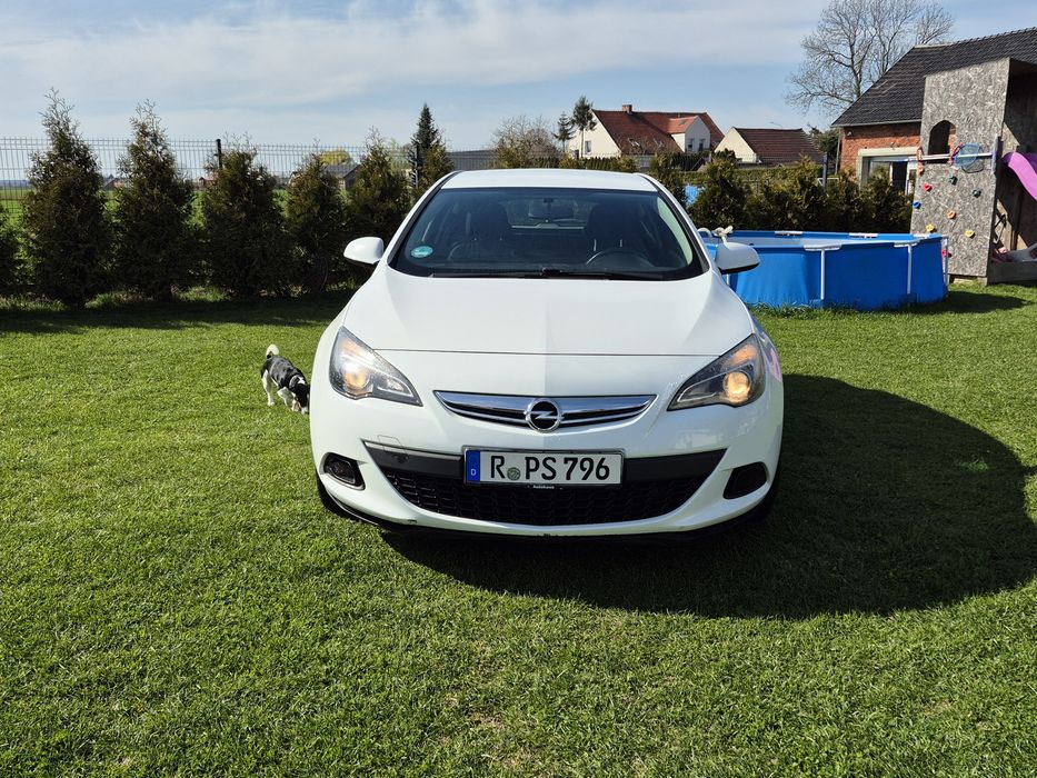 2012 Opel Astra GTC