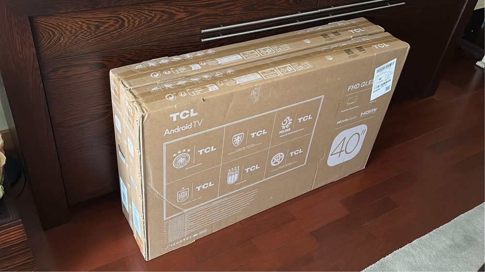 Televisão TCL 40" 40S5K QLED