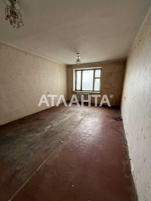 Продаётся однокомнатная квартира в Одессе, на Овидиопольской дороге 3