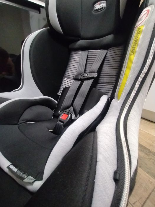 Автокрісло chicco next fit zip max air від 0 до 6-7 років